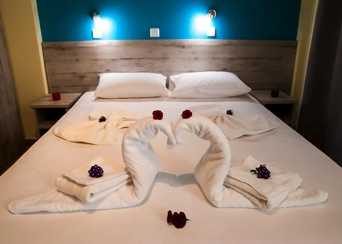 Napoleon Apartahotel Skala Sotiros