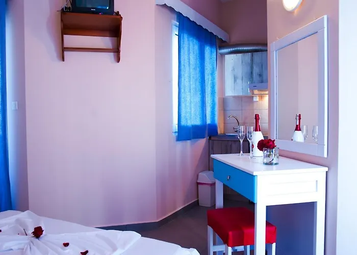 Napoleon Apartahotel Skala Sotiros